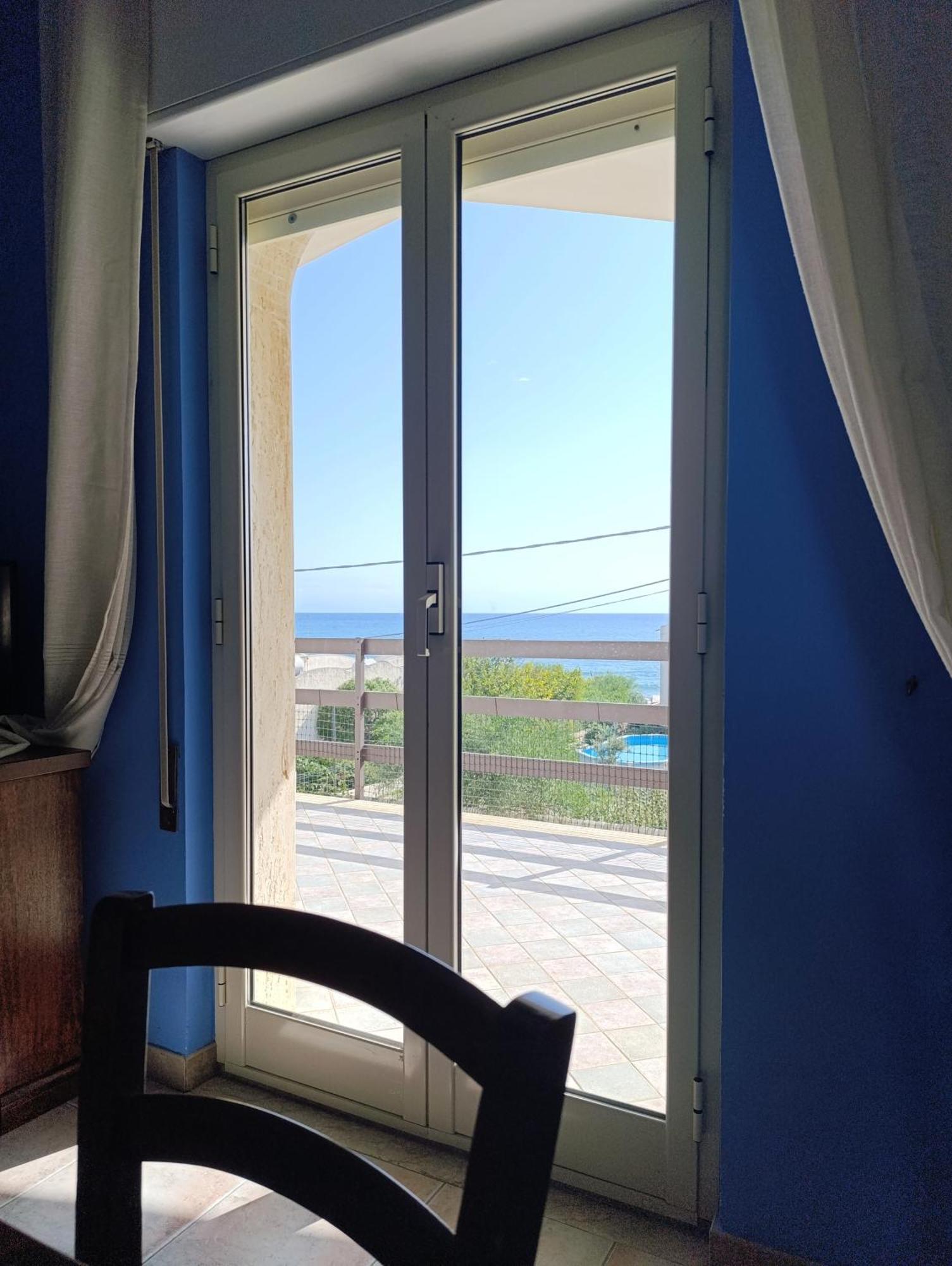 Tra Cielo E Mare - Spiaggia San Lorenzo Reitani Exterior photo